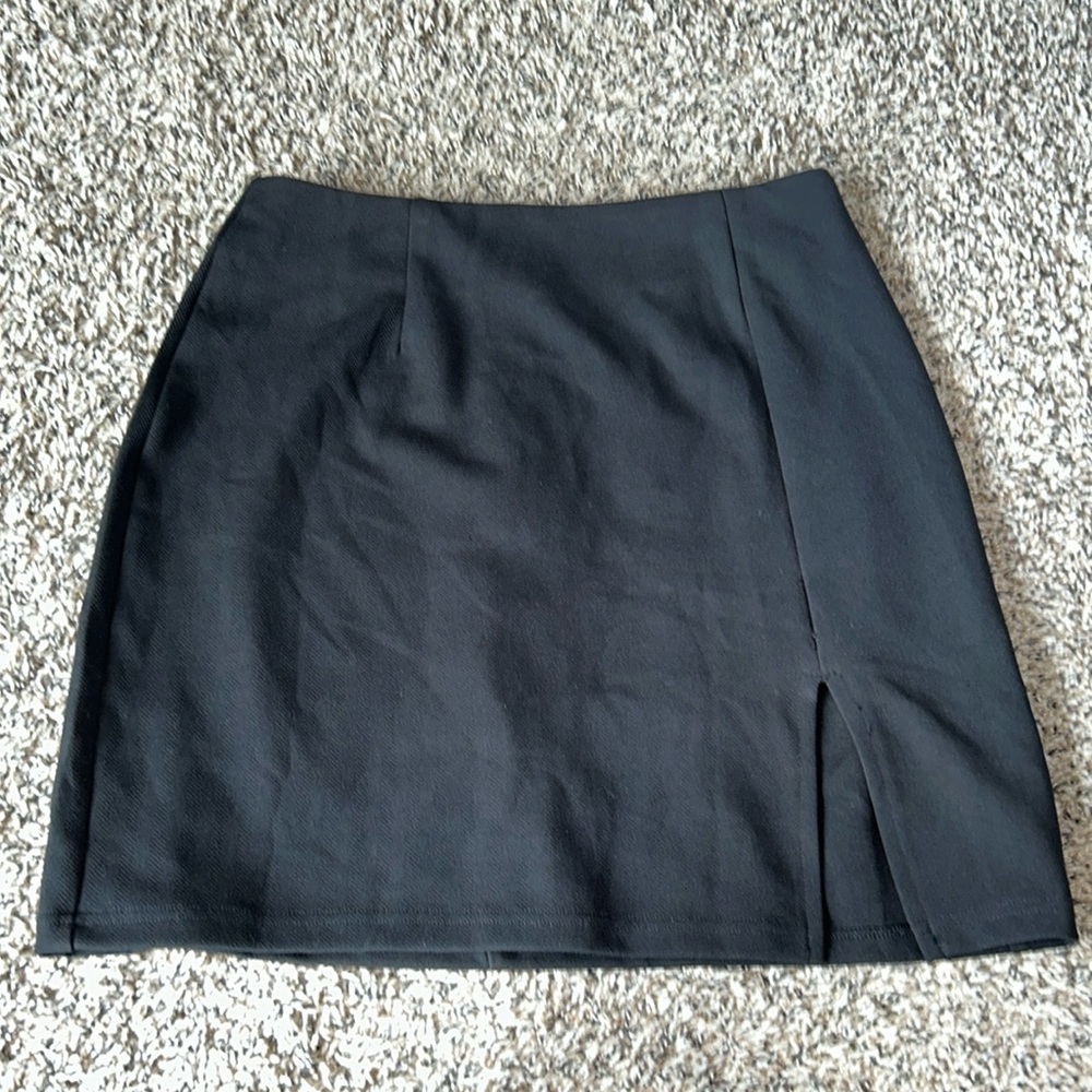 SHEIN black mini skirt with little slit on the side